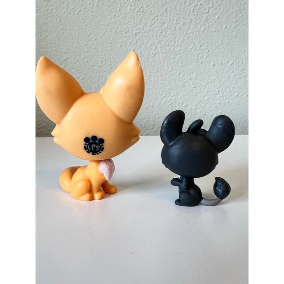 Littlest Pet Shop Pawsabilities Roxy Reddington 3810 and Dusty West Figures 3811 - Picture 2 of 2